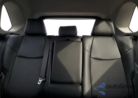 2023 Toyota Rav4 Xle z USA, uszkodzony, nr VIN 2T3P1RFV0PW334411